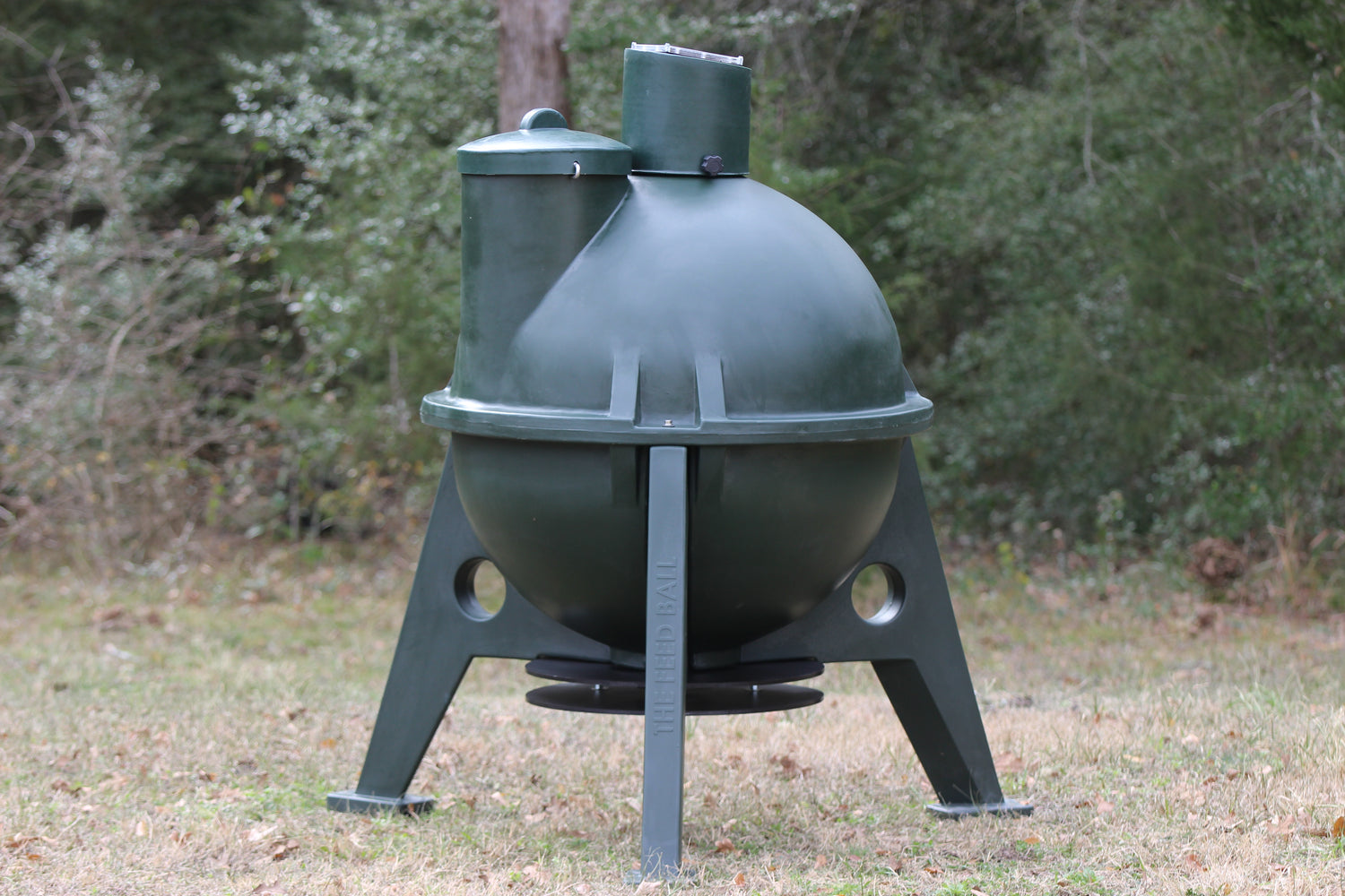 The Feed Ball Broadcast Wildlife Feeder - 700 lbs. Capacity